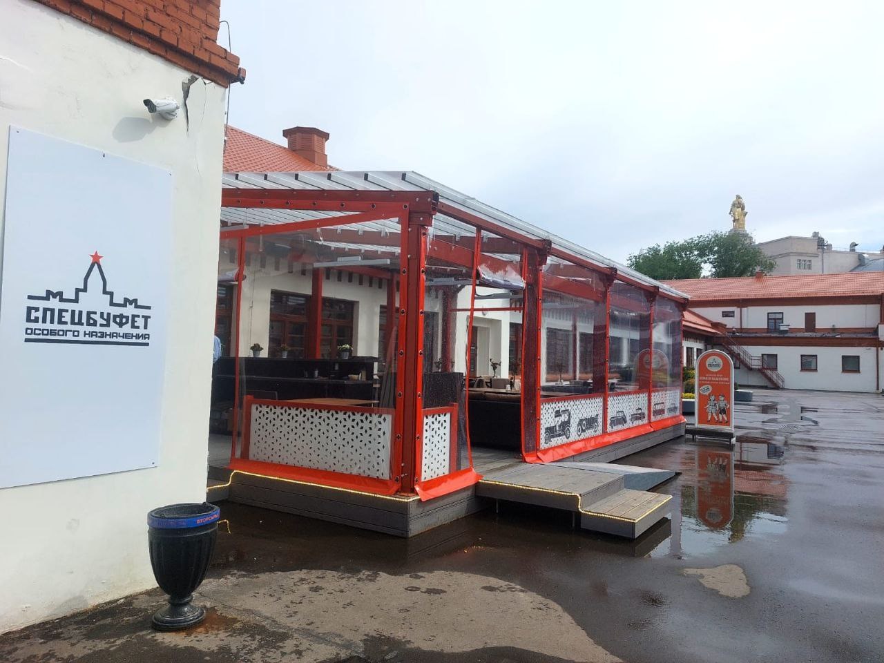 ПВХ шторы для летней террасы кафе в Химках